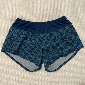 Oiselle Roga Shorts